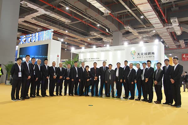 开云体育官方
硅酮胶、发泡胶盛装亮相门窗幕墙博览会,再掀行业新浪潮 开云体育官方
硅酮胶、发泡胶盛装亮相门窗幕墙博览会,再掀行业新浪潮