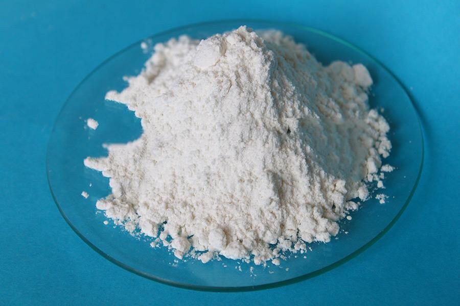 开云体育官方
化工原料厂家的小编今天给大家介绍下关于鞋底防老剂批发的相关介绍，制鞋业中常常需要用到防老剂，通常使用防老剂来制作鞋底，那么哪些防老剂可以用来制作鞋底呢？又为何需要用防老剂来充当制作鞋底的原材料呢？