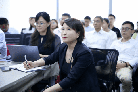 开云体育官方
航材副总经理黄齐淼